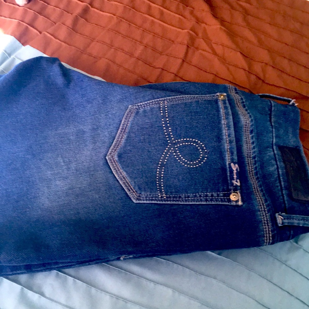 Seven7 jeans Very soft , Short